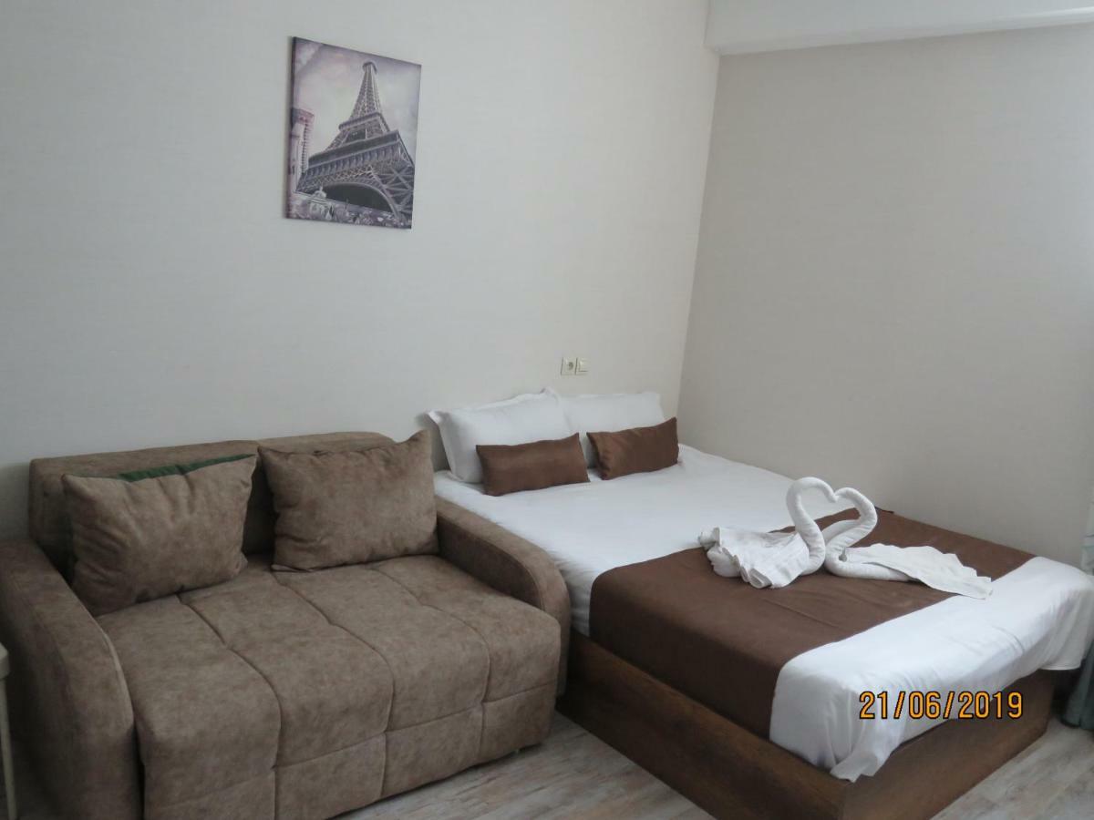 Atlas Hotel Tbilisi Exterior photo